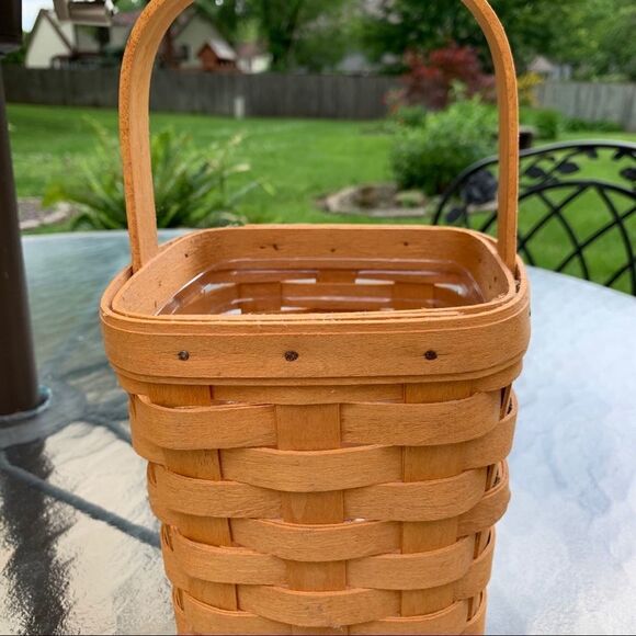 Longaberger Basket   - Picture 1 of 7